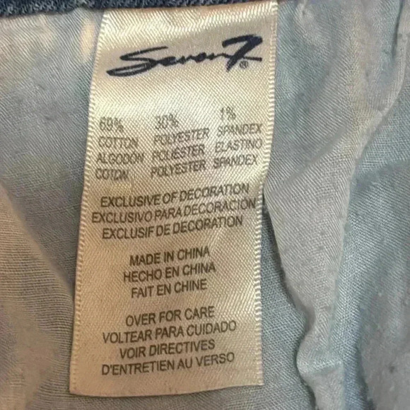 7Seven Crop Jeans with Frayed Hem ad Side Seam Embroidery Size 18W - Picture 11 of 12